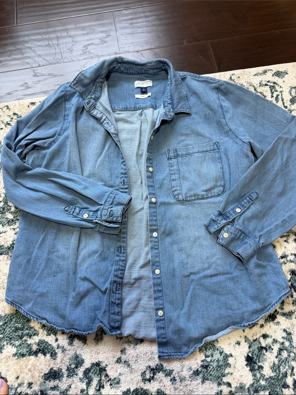 Universal Thread Classic Fit Denim Top